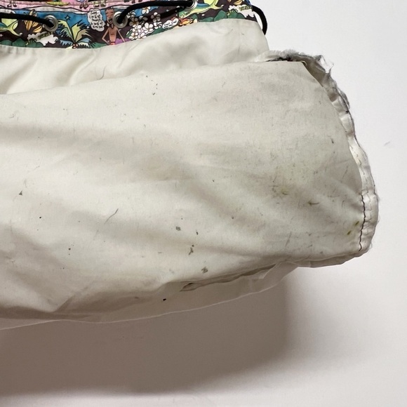 LeSportSac Vintage 90s Y2K RARE Amy Davis Hawaii Island Print Nylon Backpack main image 12